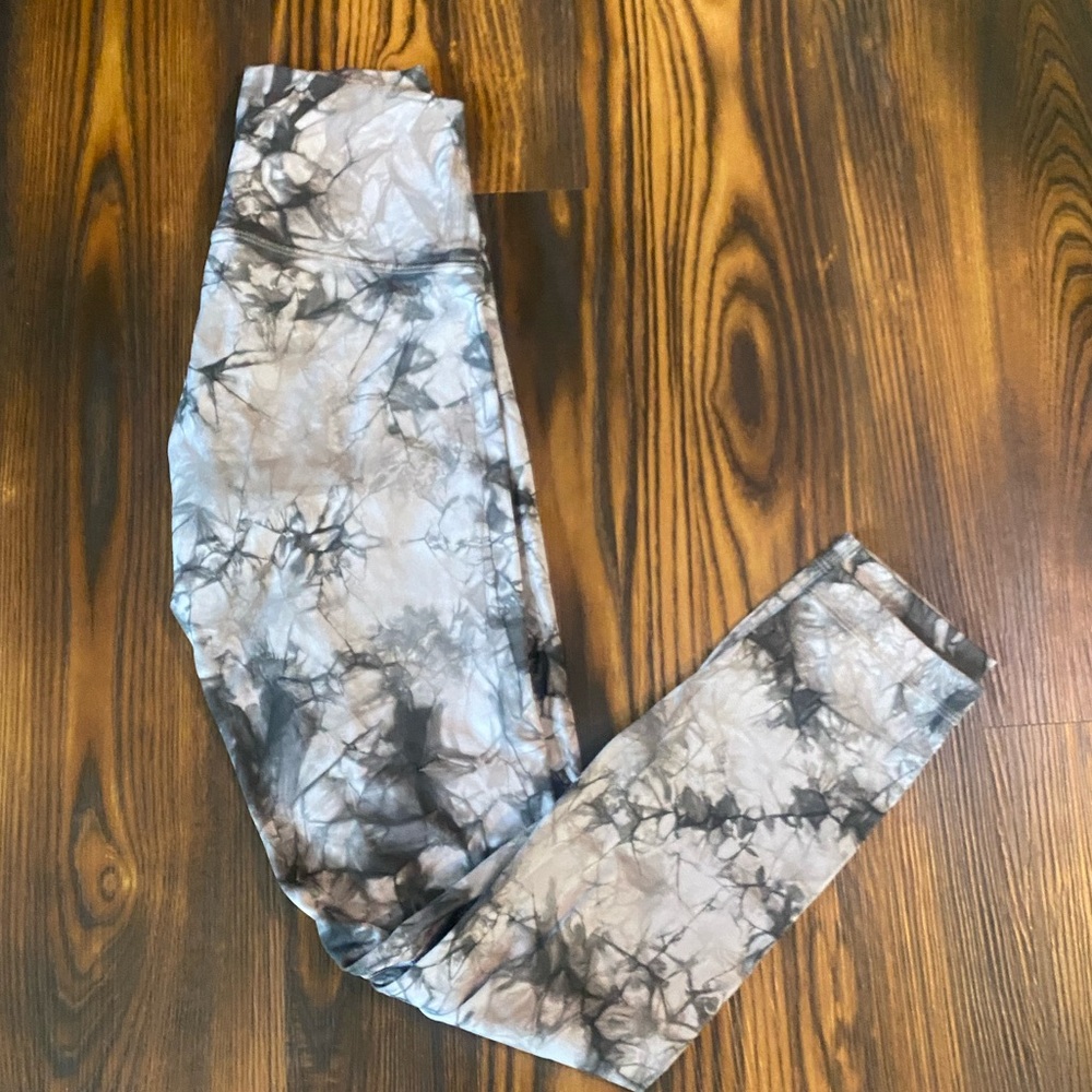 Lululemon Wunder Under HR Tight Dual Shibori Luxtreme 22” Antique White Baltic 2